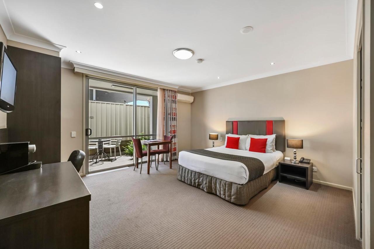 Hotel Platinum International Toowoomba Esterno foto