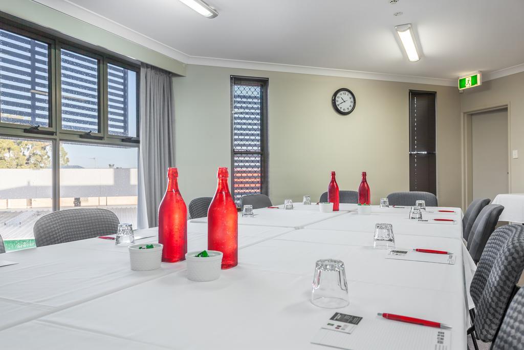 Hotel Platinum International Toowoomba Esterno foto