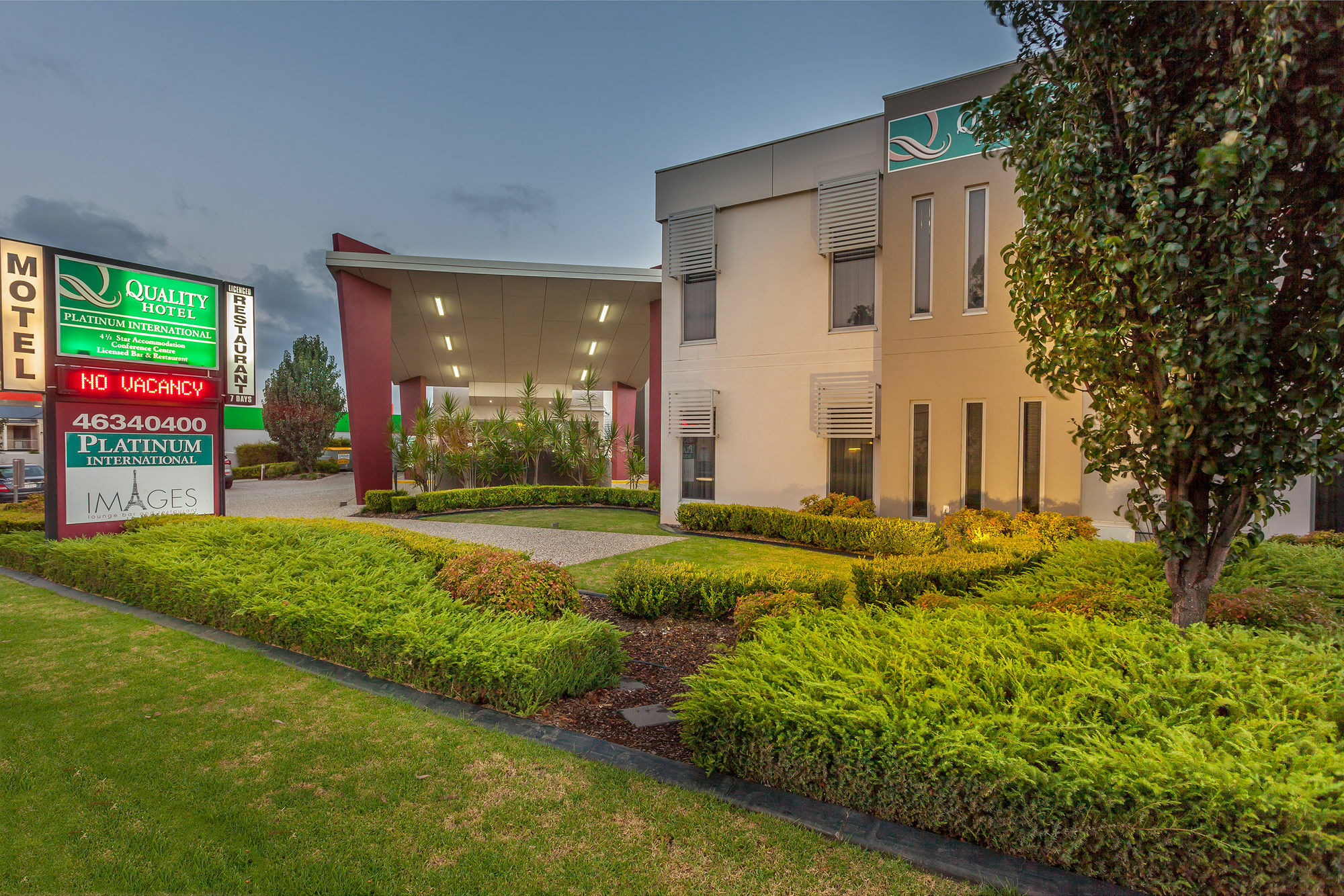 Hotel Platinum International Toowoomba Esterno foto